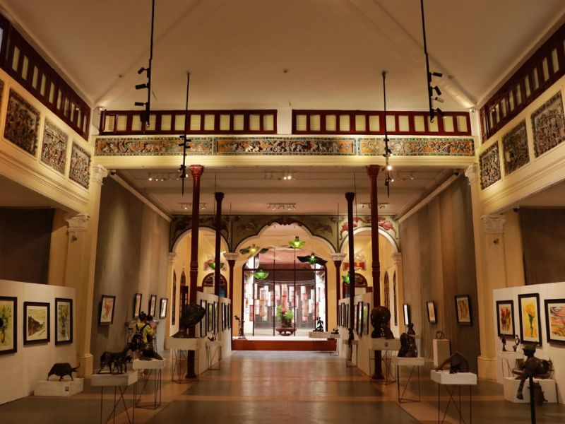 The Vietnam Cultural & Art Center preserves the beauty of Hanoi through many meaningful exhibitions.