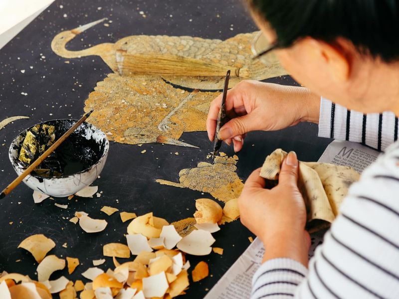 Inlaying special materials