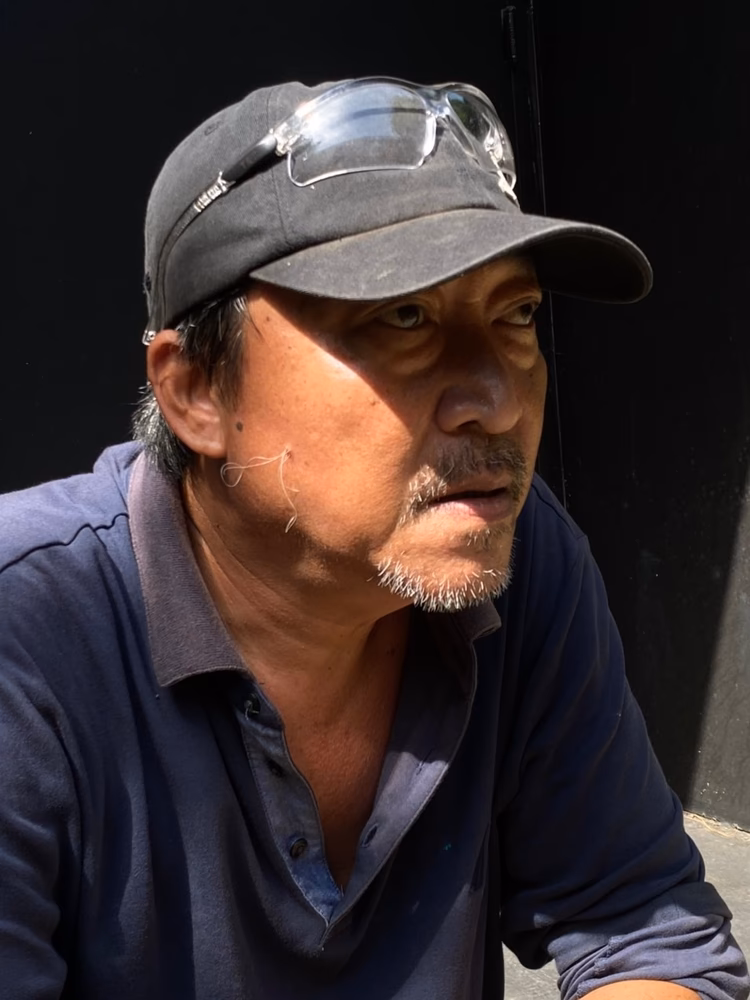 Portrait of artist La Quy Tung