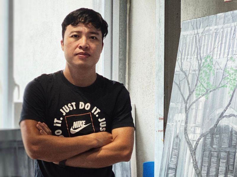 Old town life is a recurring source of inspiration for Dang Van Quynh.