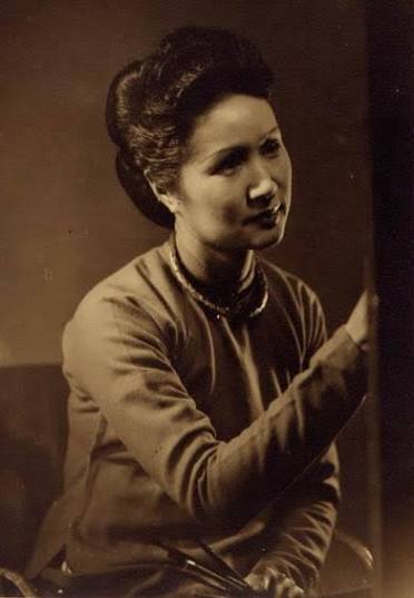 Le Thi Luu dedicated much of her artistic practice to portraying women, children, and the rhythms of daily life.