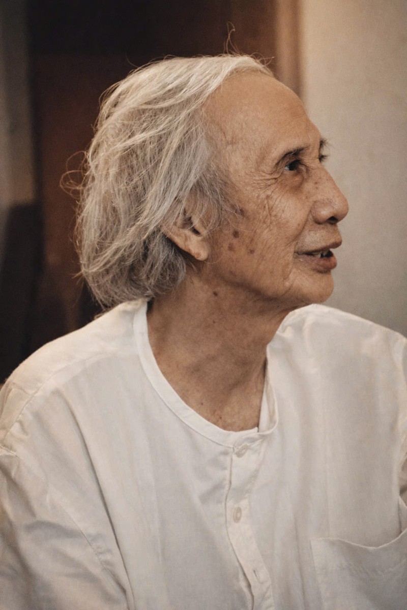 Le Cong Thanh made a significant contribution to Vietnamese fine arts through his achievements in both painting and sculpture.