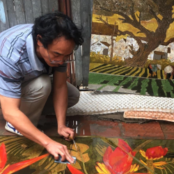 TRADITIONAL LACQUER IN DO DUC KHAI'S PAINTINGS