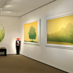 HONG VIET DUNG: ELEVATE SIMPLE COLORS